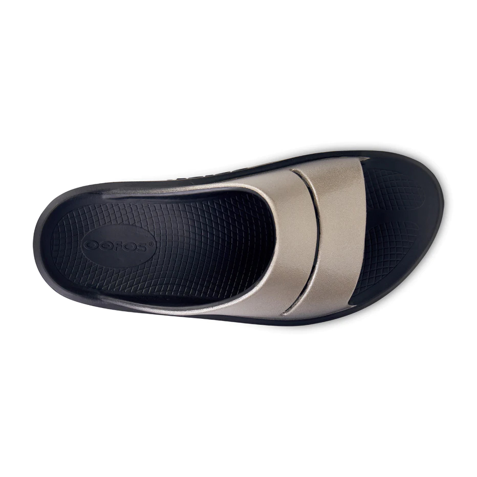 Oofos OOmega OOahh Luxe Black/Latte